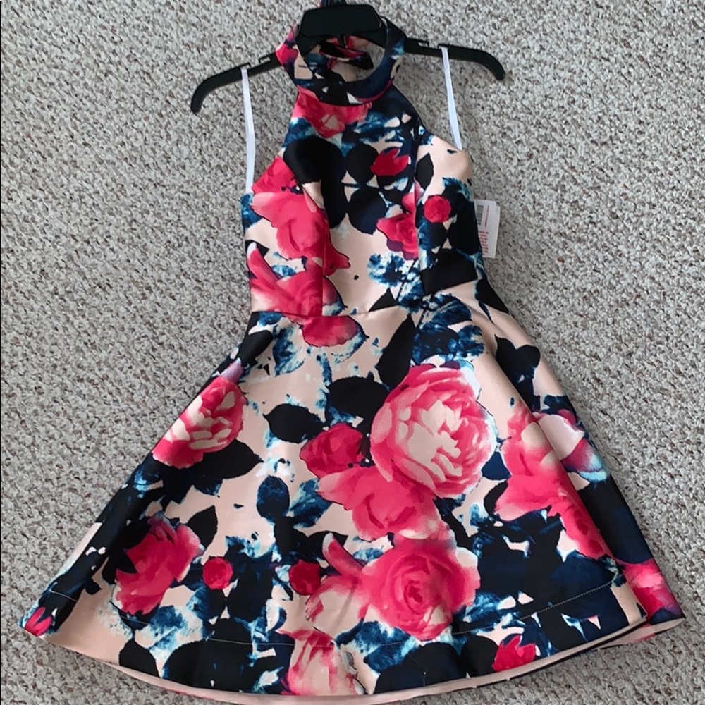 Floral homecoming dress NEVER WORN